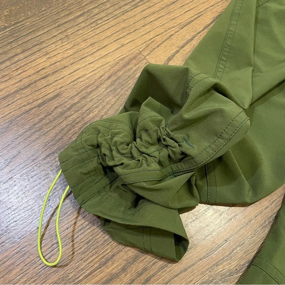 Title Nine Cropped Hiking Trail Capri Pants Green Woman size 6 - Picture 6 of 8